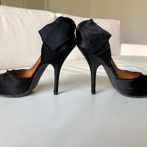Lanvin Black Bow-Embellished Satin Heels - Picture 6 of 8